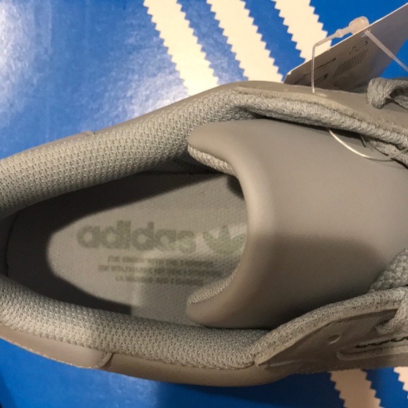 Grey Yeezy Powerphase - Picture 5 of 7